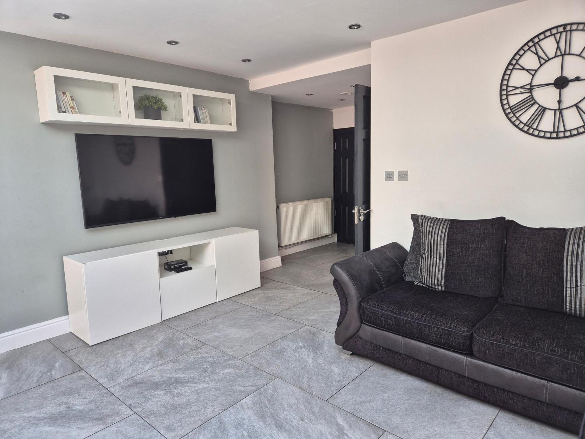 Cardiff City Centre House - Sleeps 6 Exterior photo