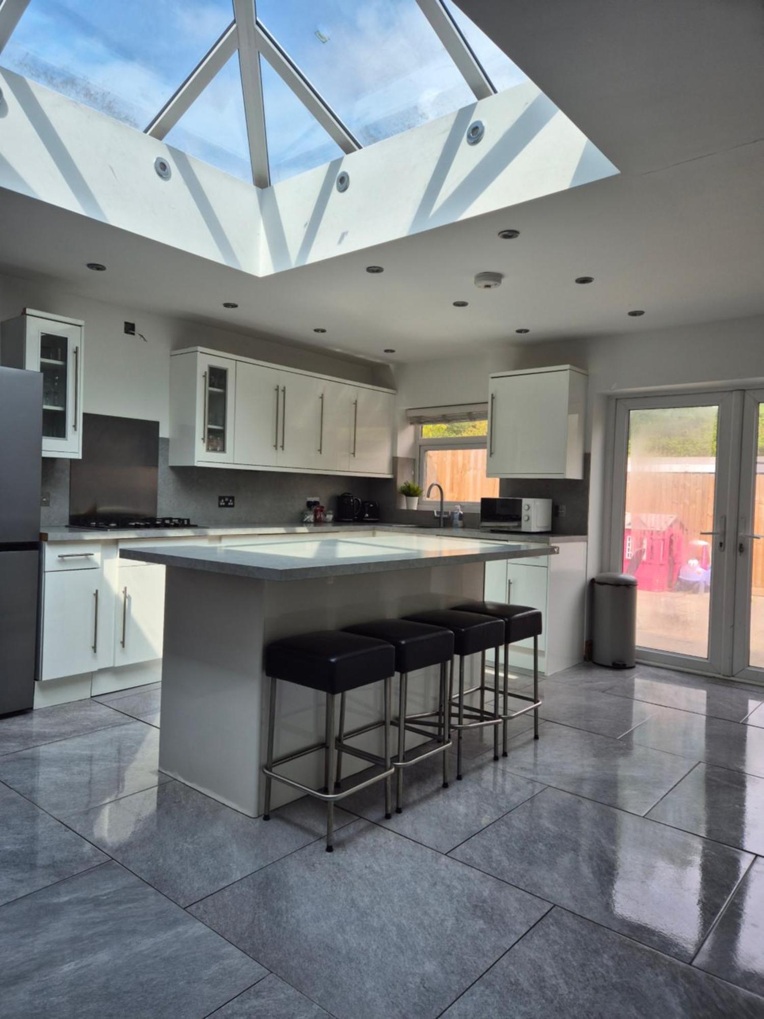 Cardiff City Centre House - Sleeps 6 Exterior photo